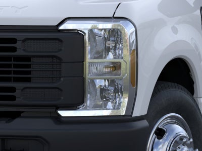 2025 Ford Chassis Cab F-350® XL