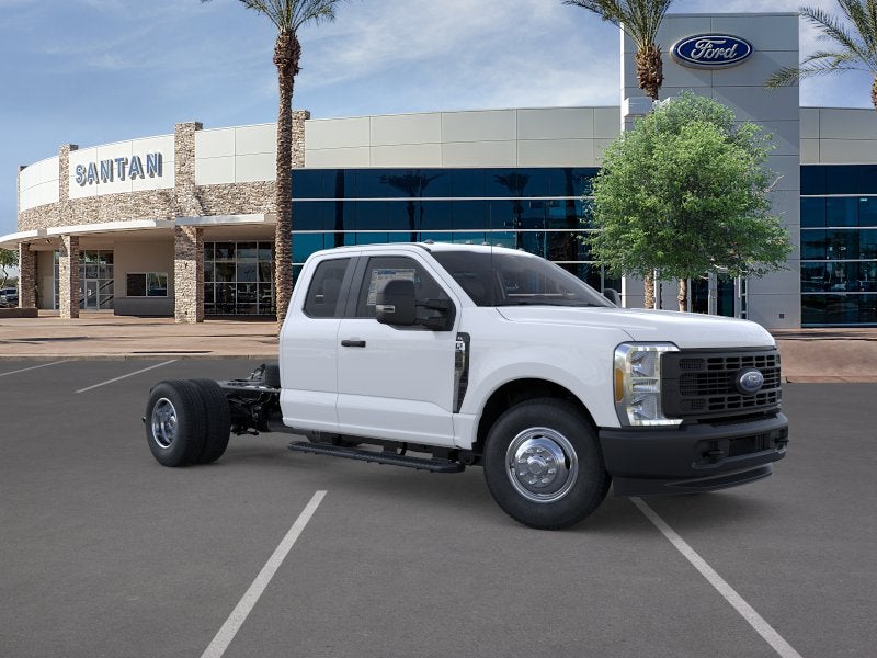 2025 Ford Chassis Cab F-350® XL