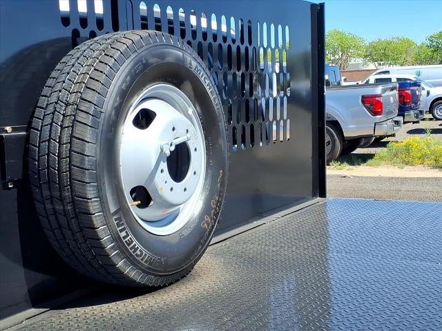 2025 Ford Chassis Cab F-350® XL