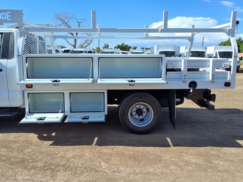 2025 Ford Chassis Cab F-350® XL