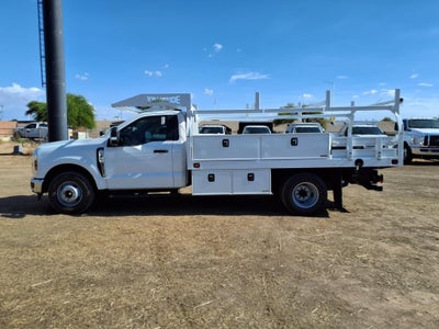 2025 Ford Chassis Cab F-350® XL