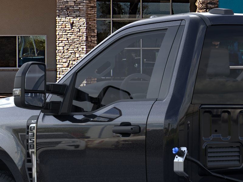 2026 Ford Chassis Cab F-350® XLT