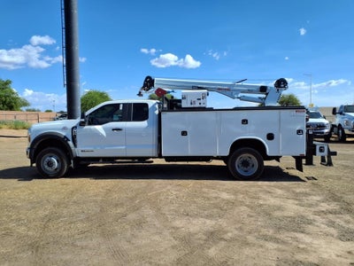 2025 Ford Chassis Cab F-550® XL