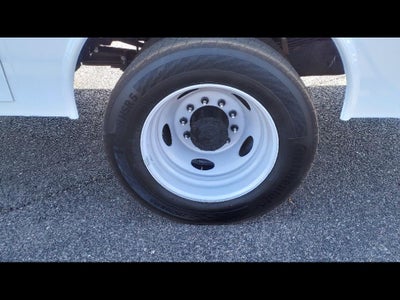 2024 Ford Chassis Cab F-550® XL