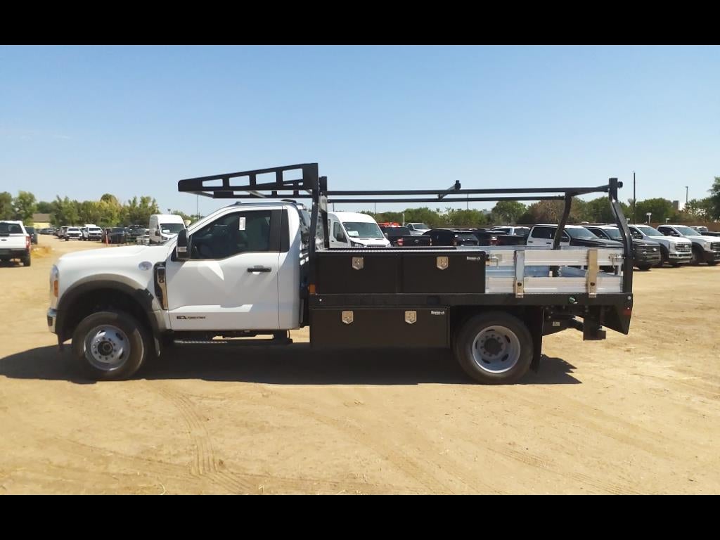 2024 Ford Chassis Cab F-550® XL