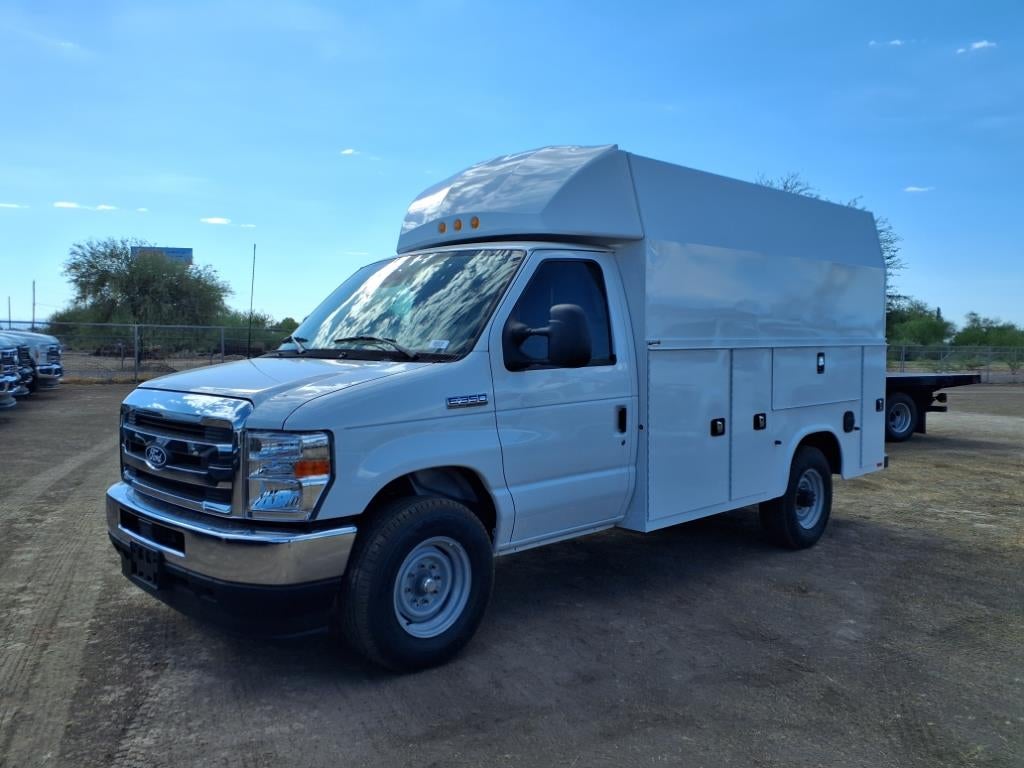 2026 Ford Econoline Cutaway E-350 SRW