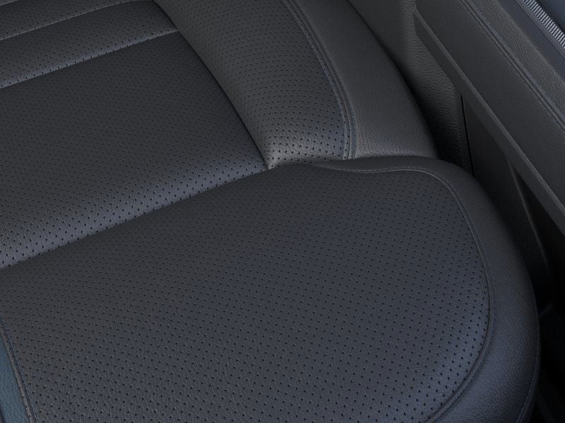 2025 Ford Super Duty F-350® Platinum®