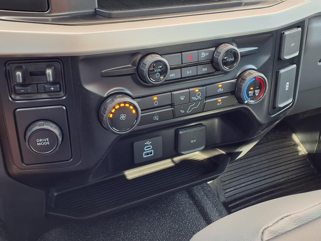 2025 Ford F-350 Super Duty XL