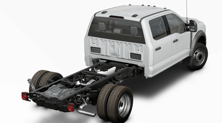2025 Ford SUPER DUTY F-550 CREW CHAS CAB DRW/179