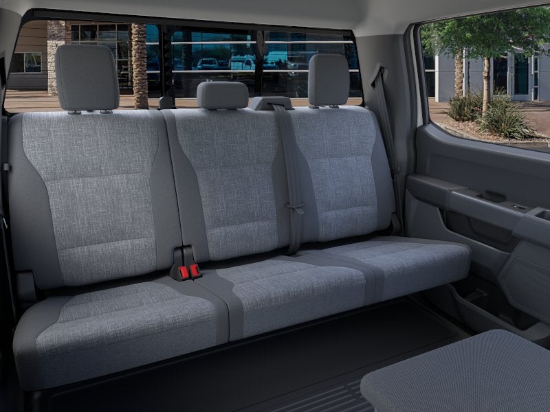2026 Ford SUPER DUTY F-550 XL 4WD CREW CAB 203 WB 8
