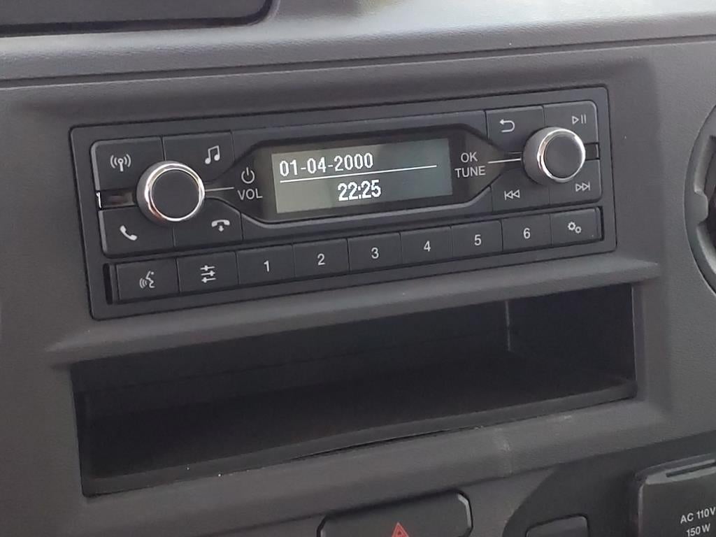 2025 Ford E-350 Super Duty XL Cutaway