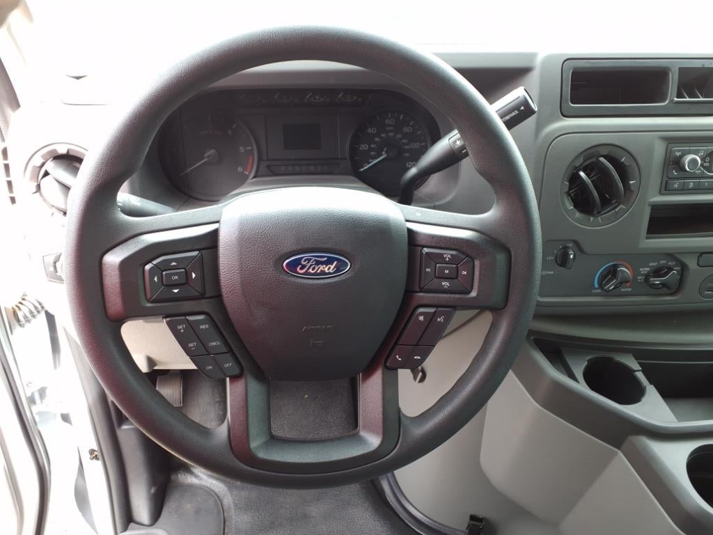 2025 Ford E-350 Super Duty XL Cutaway