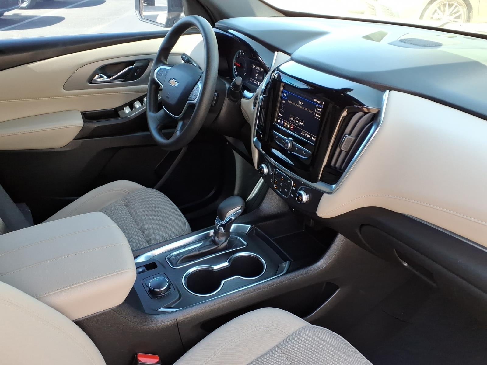 2023 Chevrolet Traverse LS