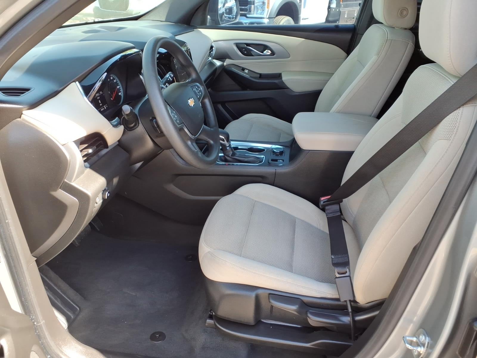 2023 Chevrolet Traverse LS