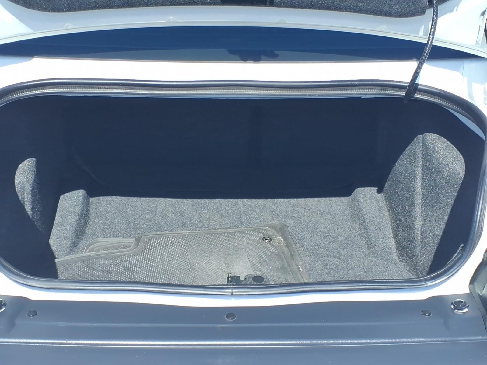 2015 Dodge Challenger SXT Plus