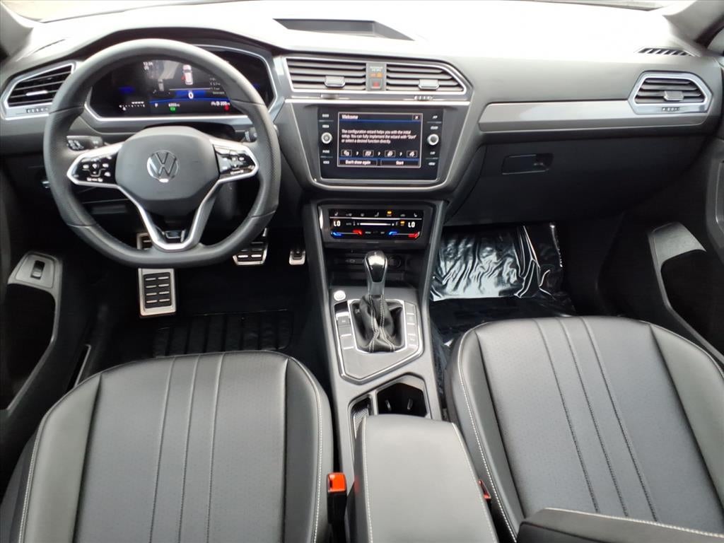 2024 Volkswagen Tiguan SE R-Line Black