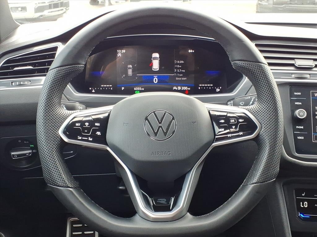 2024 Volkswagen Tiguan SE R-Line Black