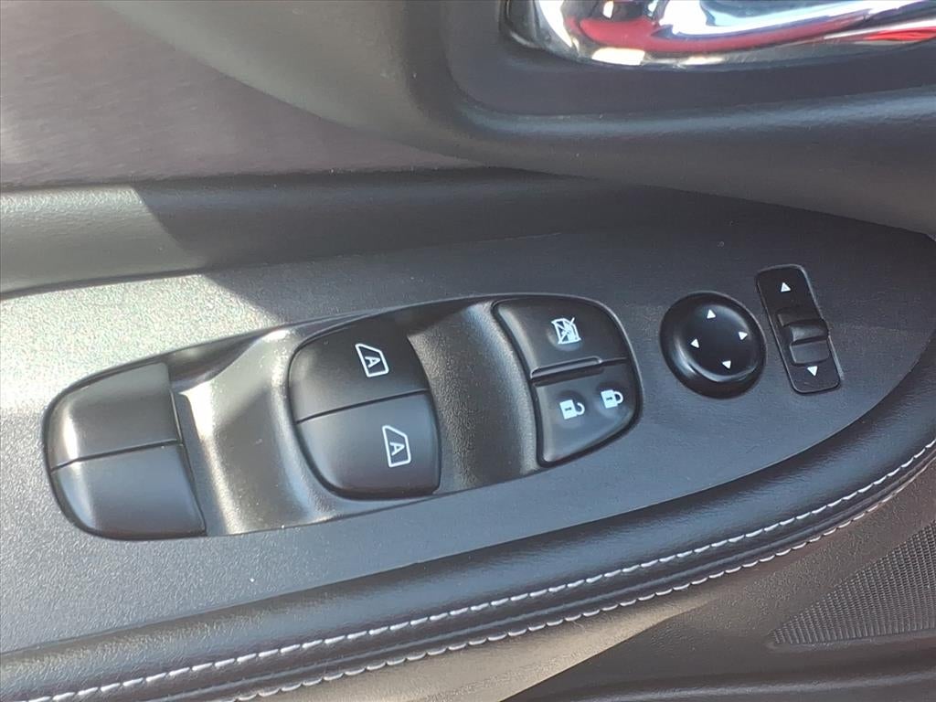 2022 Nissan Murano SV