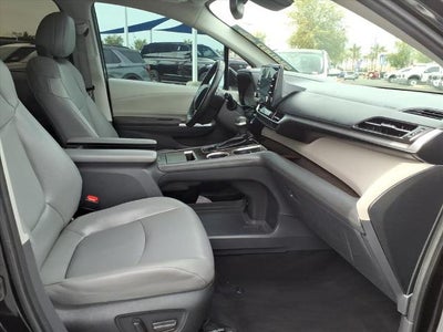 2022 Toyota Sienna XLE 7-Passenger