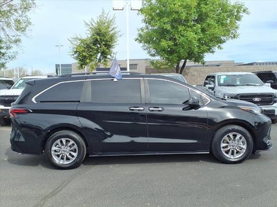 2022 Toyota Sienna XLE 7-Passenger