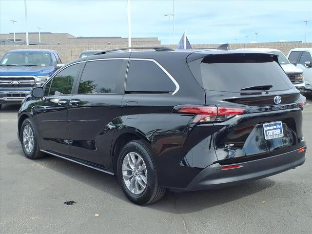 2022 Toyota Sienna XLE 7-Passenger