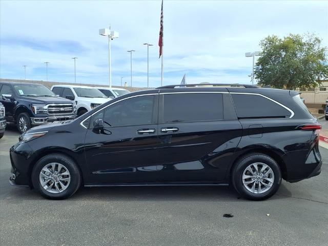 2022 Toyota Sienna XLE 7-Passenger
