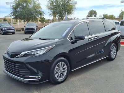 2022 Toyota Sienna XLE 7-Passenger