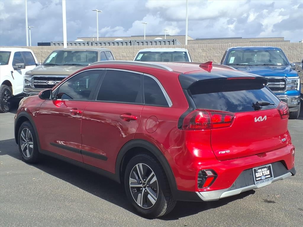 2022 Kia Niro LXS