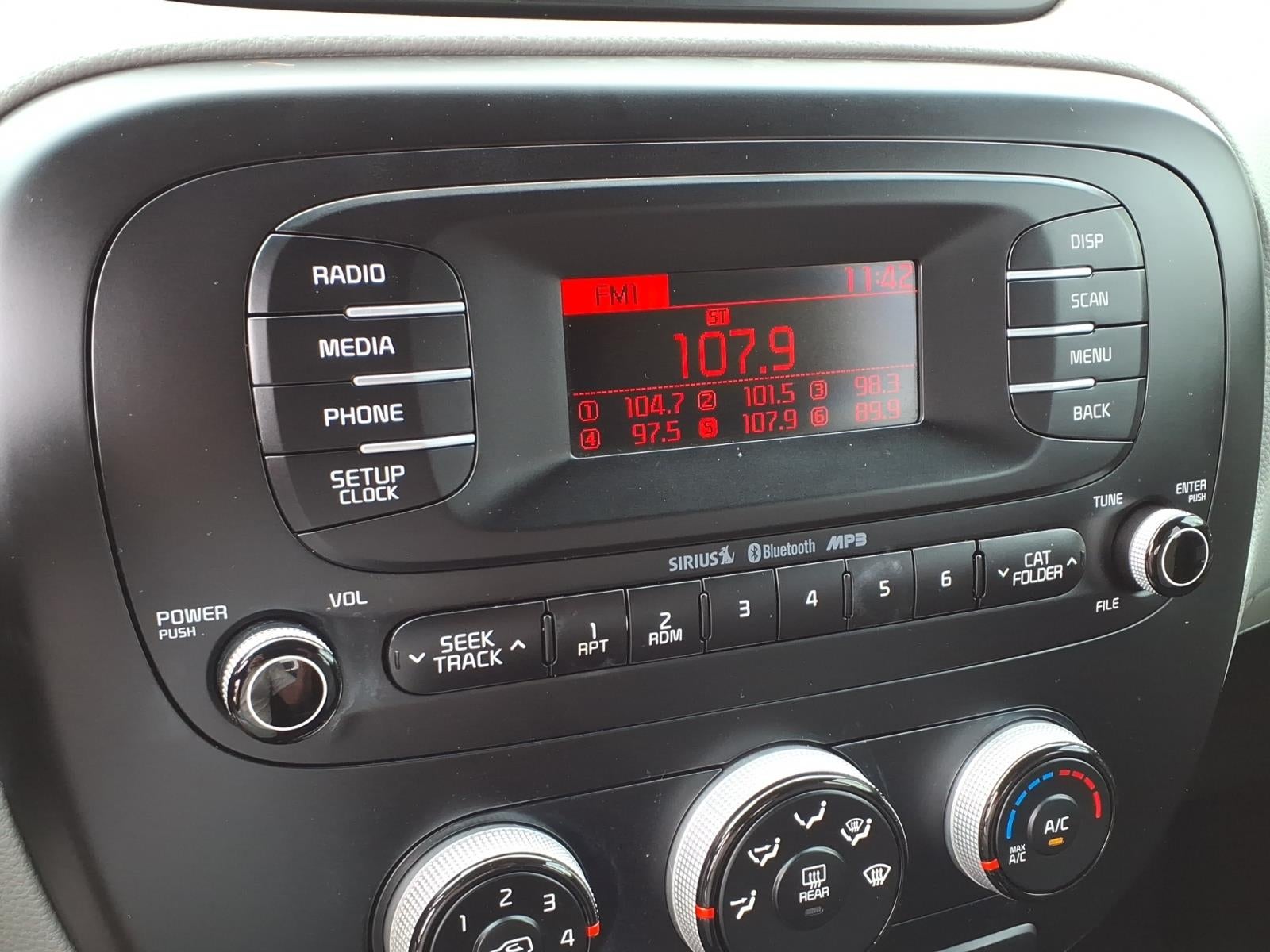 2016 Kia Soul Base