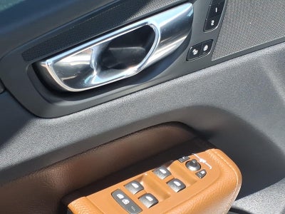 2019 Volvo XC60 T5 Momentum