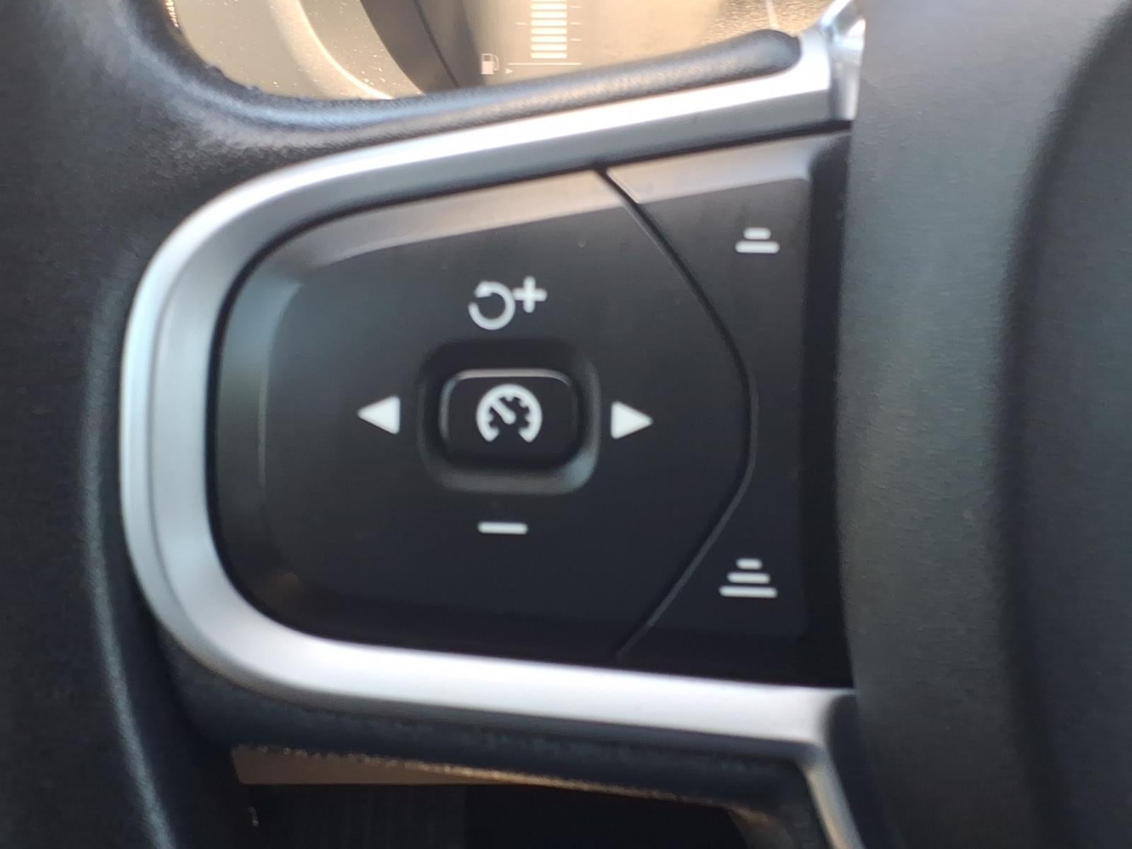 2019 Volvo XC60 T5 Momentum