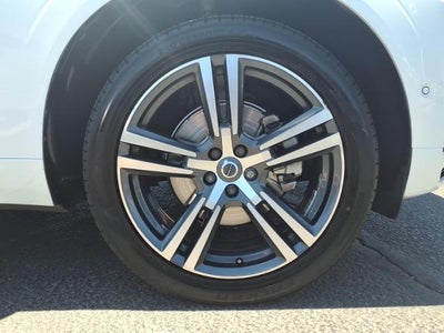 2019 Volvo XC60 T5 Momentum